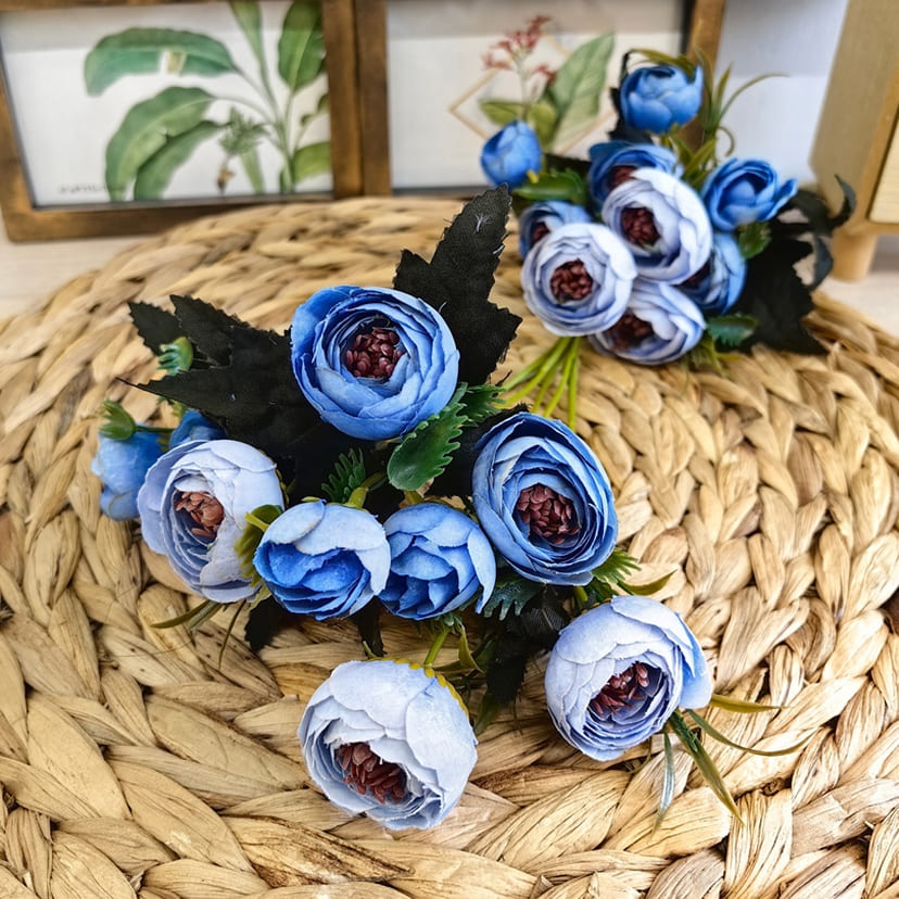Искусственные цветы в Пензе | Цветы искусственные «Камелии», голубые, букет