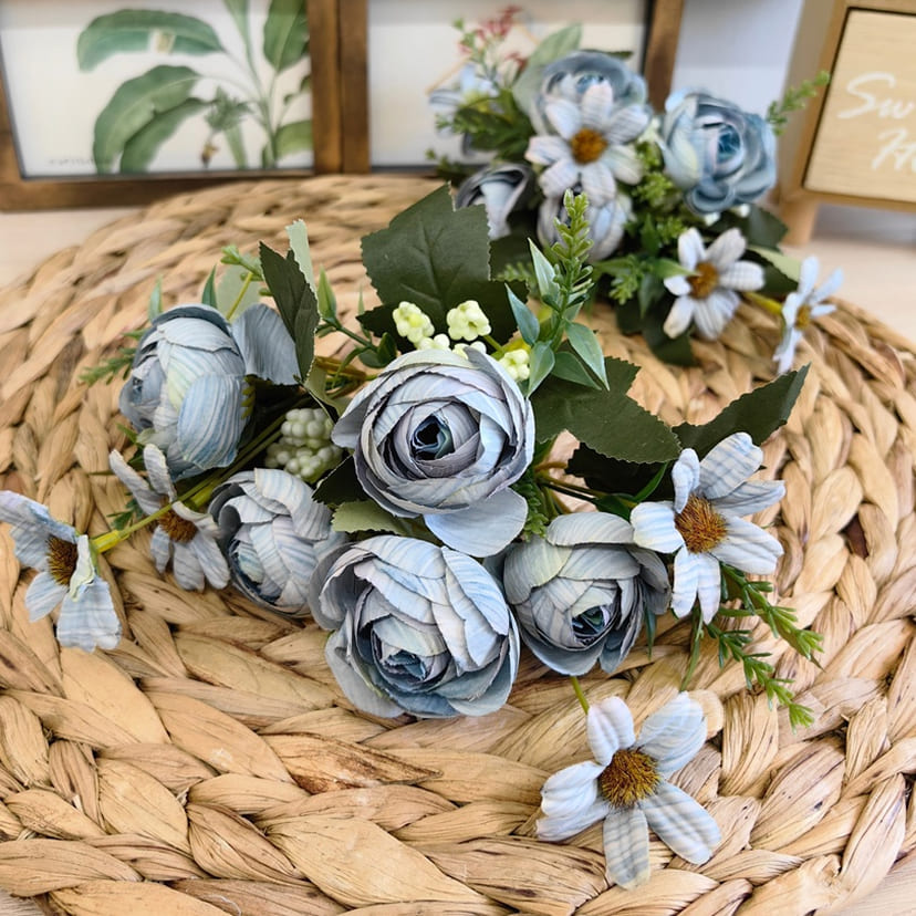 Искусственные цветы в Пензе | Цветы искусственные «Камелии с мелкоцветом», голубые, букет
