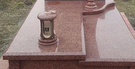 lampada-na-mogilu.jpg